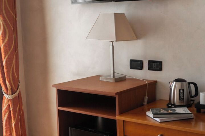 Room 36 of 66