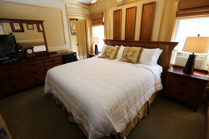 Room 7 of 41