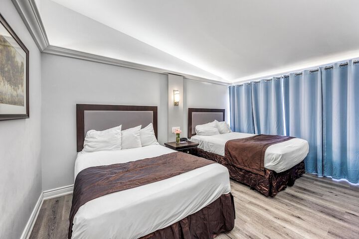 Room 15 of 44
