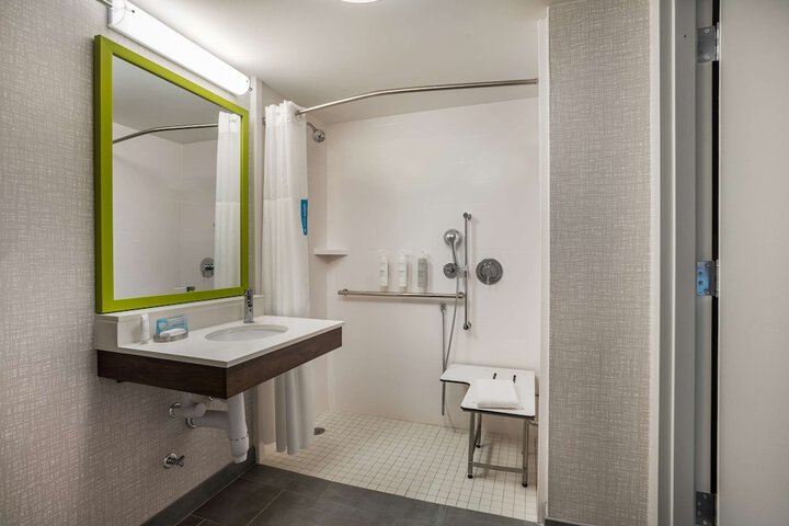 Bathroom shower