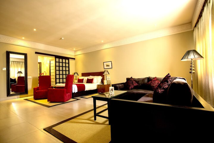 Room 17 of 48