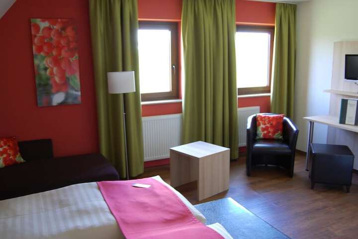 Room 2 of 29