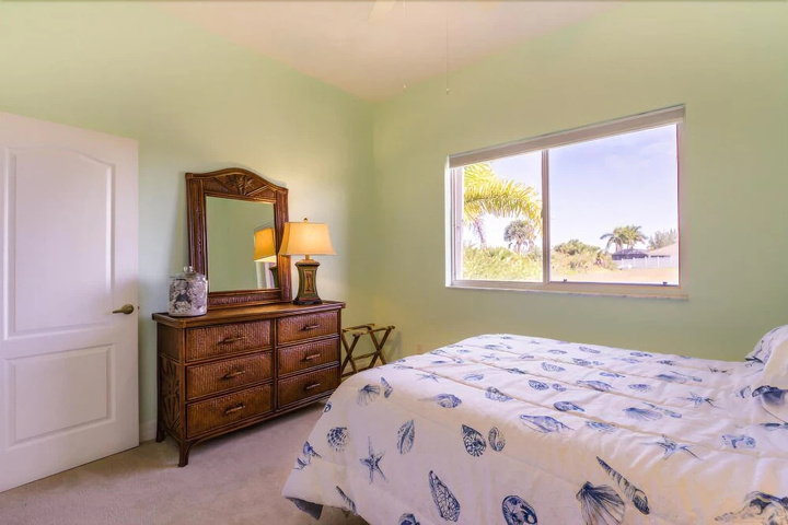Room 6 of 23