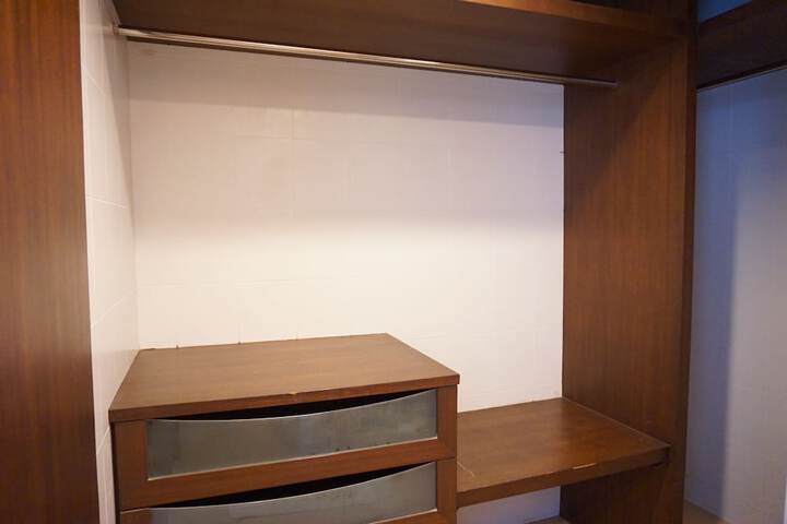 Room 21 of 52