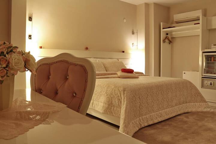 Room 14 of 52