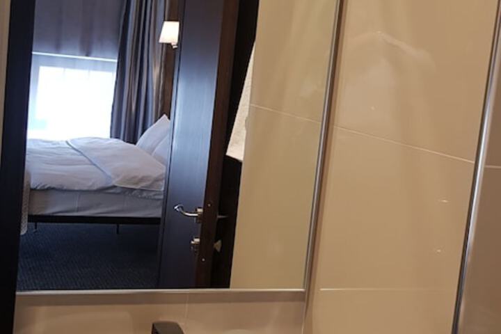 Room 68 of 101
