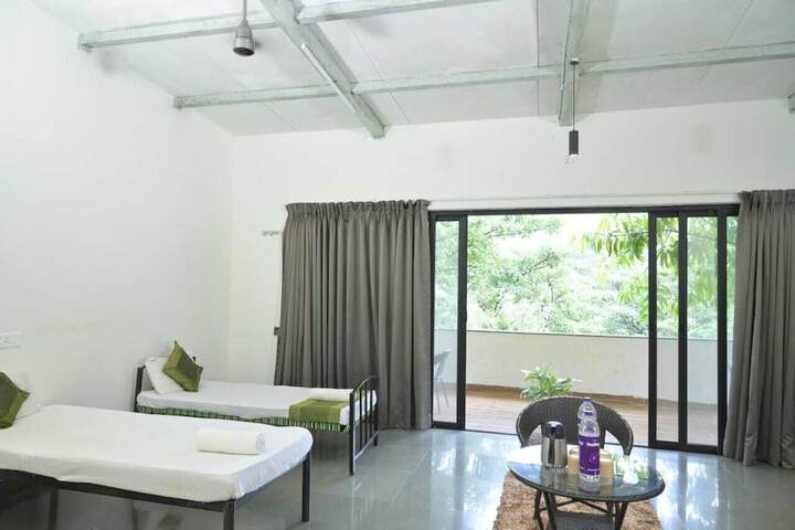 Room 10 of 49