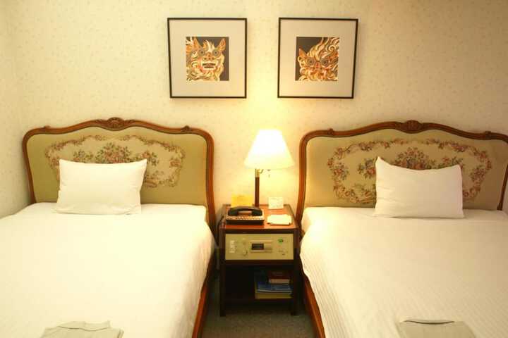 Room 13 of 59
