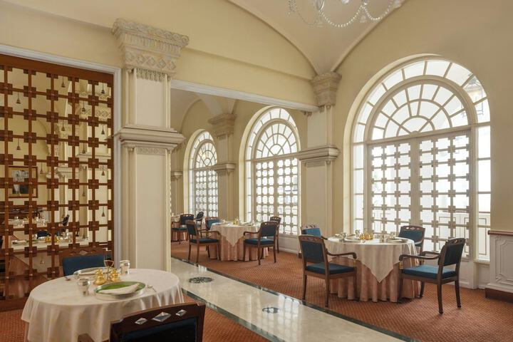 Dining 62 of 83