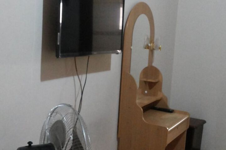 Room 16 of 52