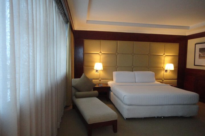 Room 20 of 77