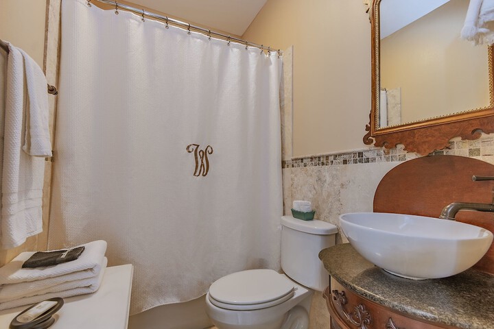 Bathroom Interior Photo