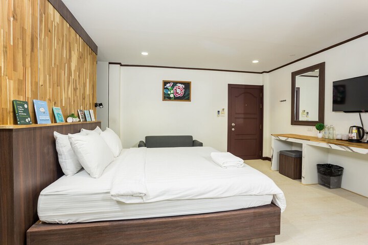 Room 45 of 85