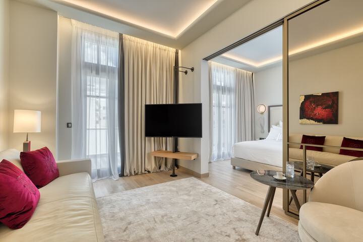 Room 34 of 115