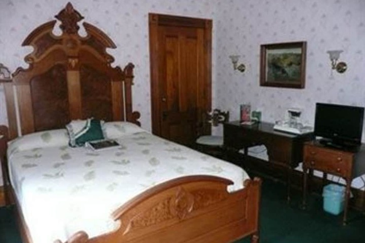 Room 14 of 51