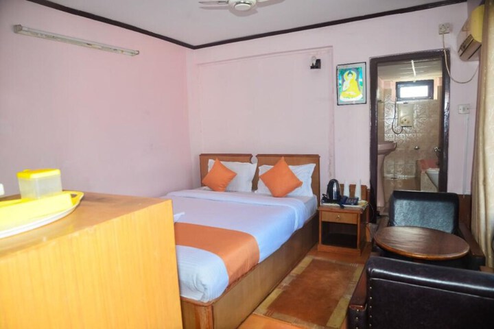 Room 3 of 31