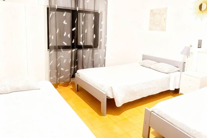 Room 28 of 112