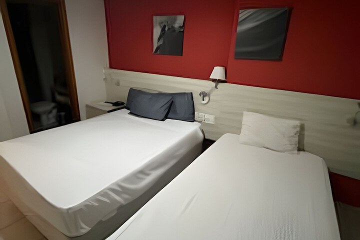 Room 56 of 137