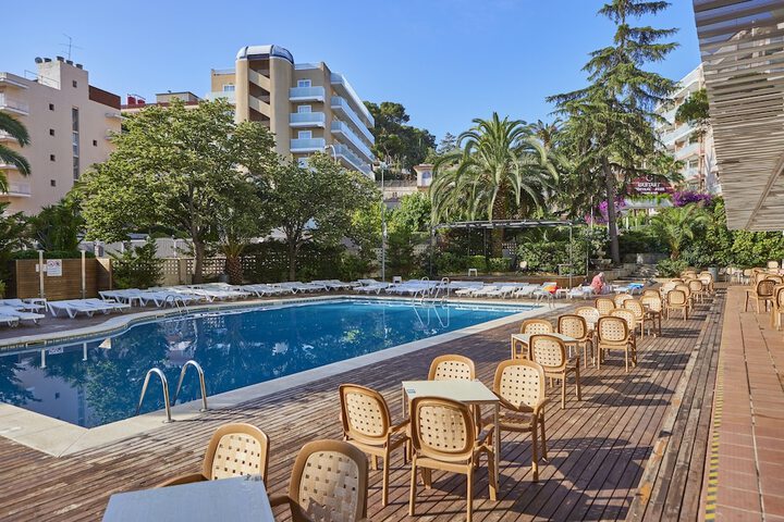 Pool Hotel