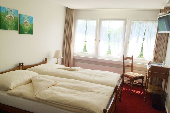 Room 4 of 56