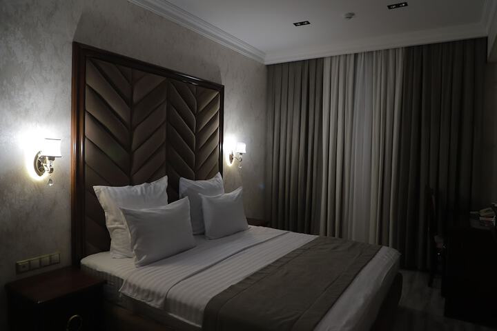 Room 22 of 49