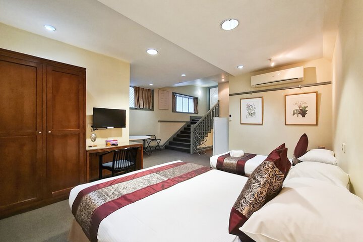 Room 30 of 79