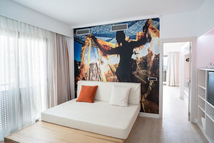Room 29 of 62