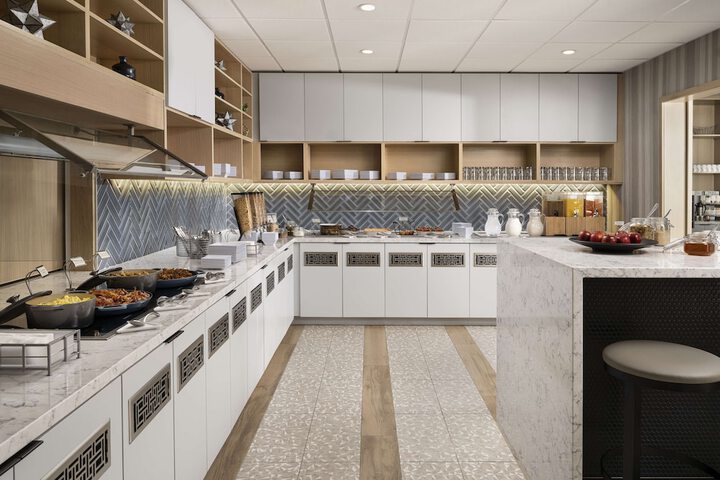 Breakfast area