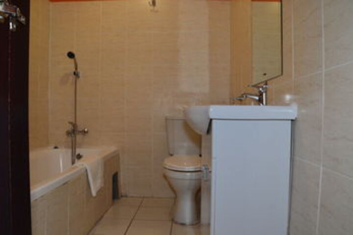 Room 4 of 41