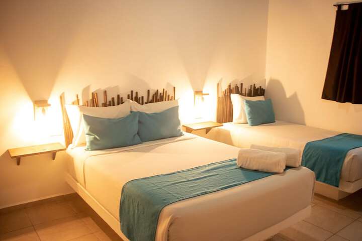 Room 3 of 83