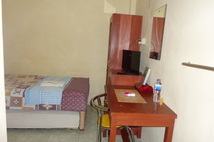 Room 11 of 39