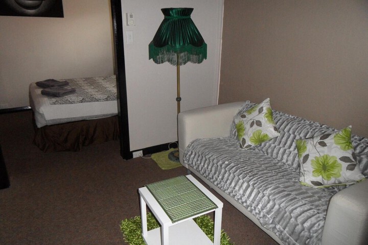 Room 25 of 43