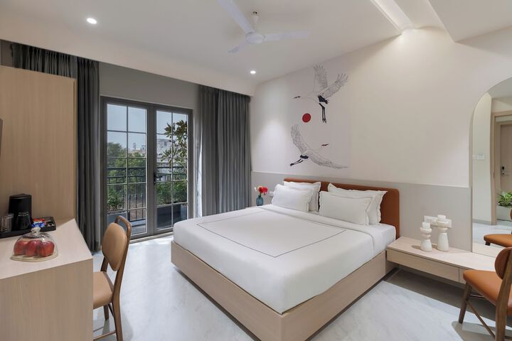 Room 9 of 19