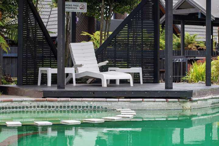 Pool 76 of 88