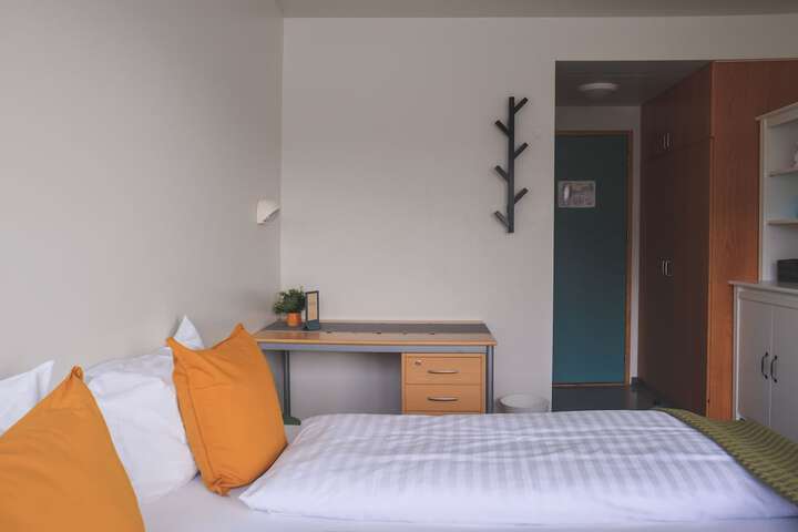 Room 14 of 53