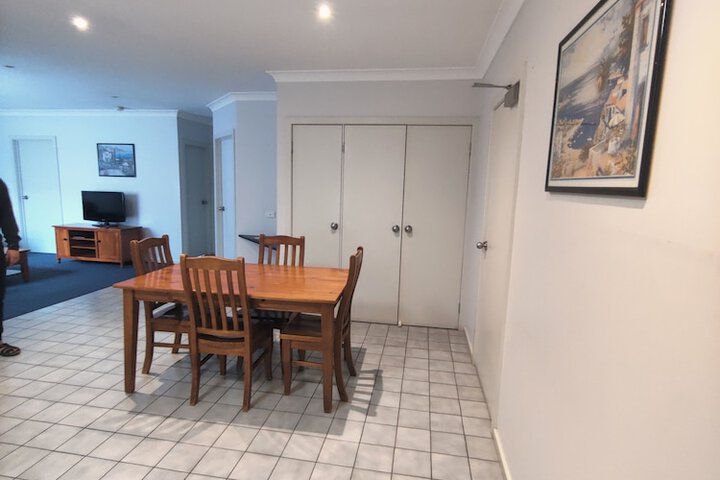 Room 16 of 49