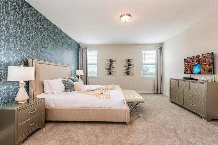 Room 18 of 60