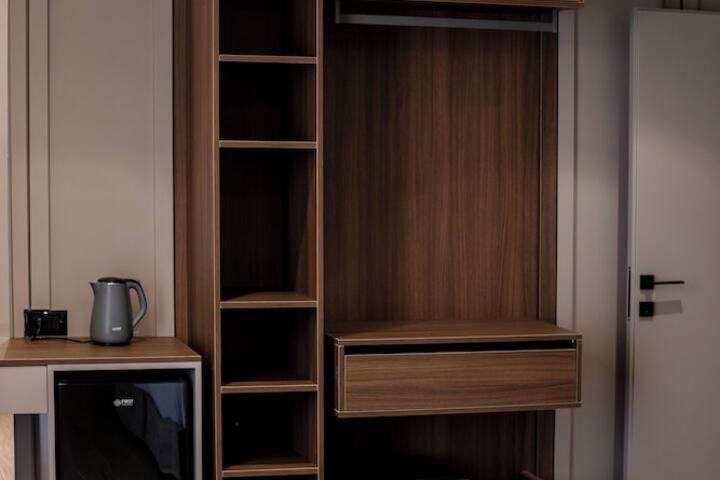 Room 10 of 114