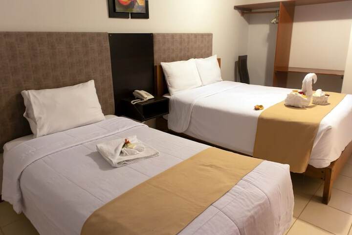 Room 20 of 28