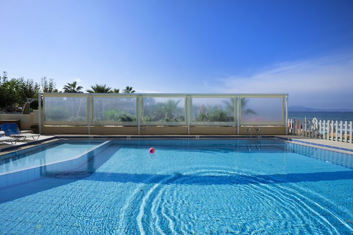 Pool 100 of 128