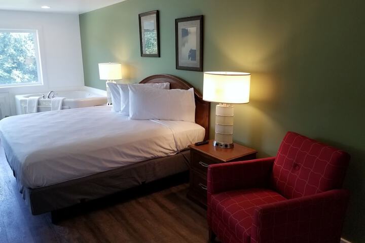 Room 10 of 42