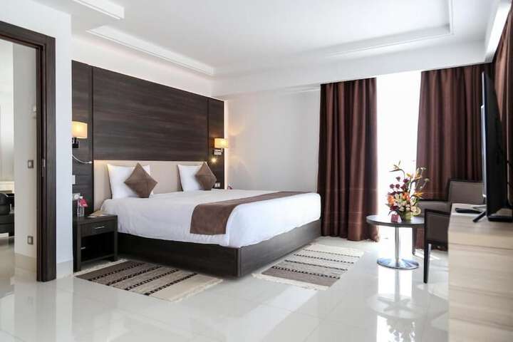 Room 17 of 47