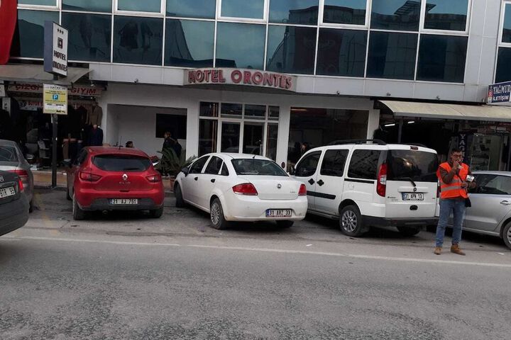ORONTES HOTEL