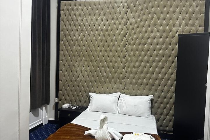 Room 31 of 44