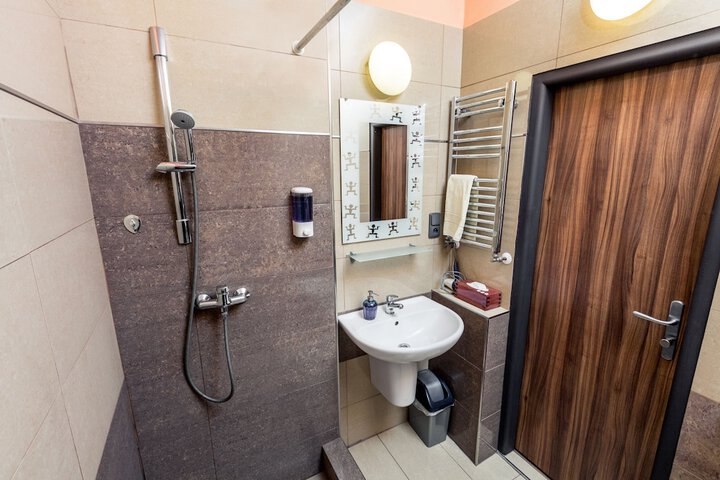 Room 45 of 61
