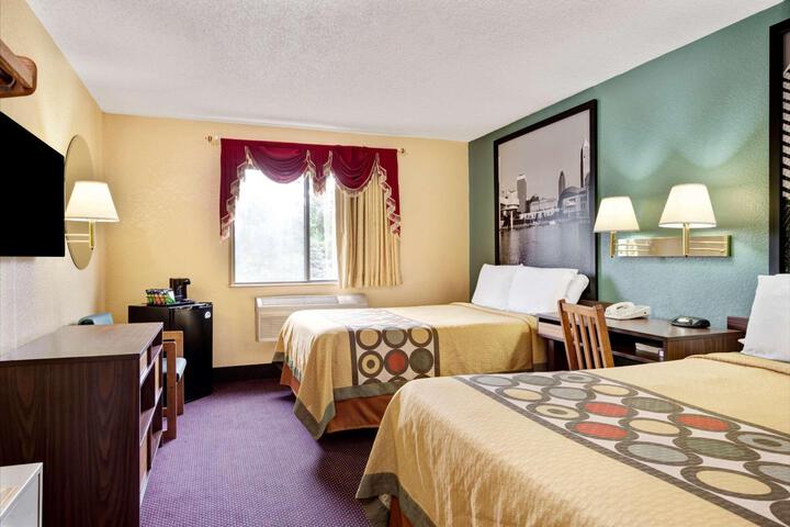 2 Double Beds (7 of 7)