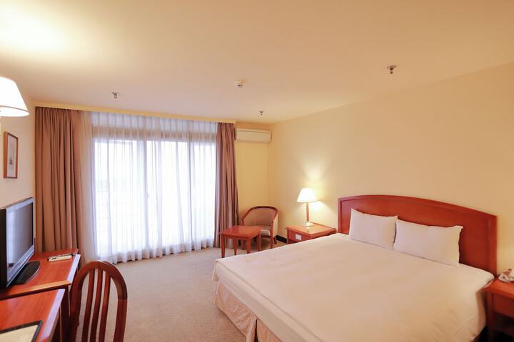 Room 113 of 203