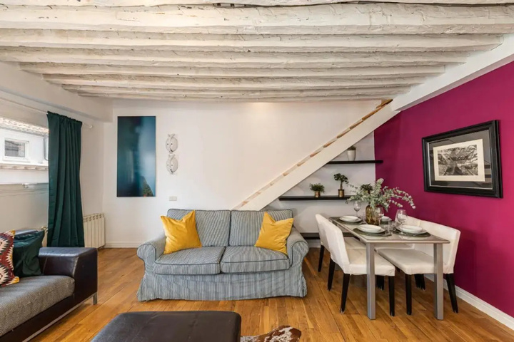 Exterior of BNBHolder Charming Duplex Attic SOL