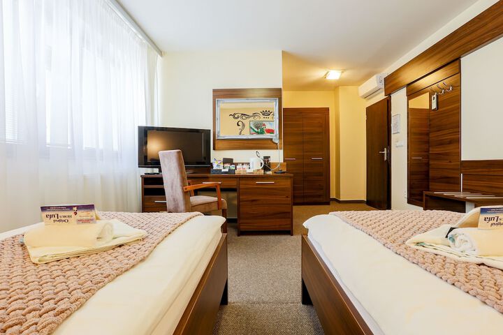Room 14 of 31