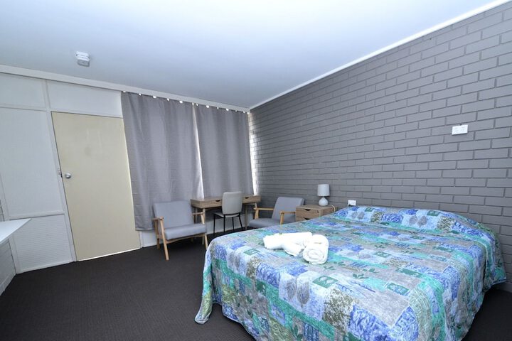 Room 11 of 61